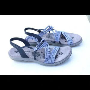 NWOT Skechers sandals